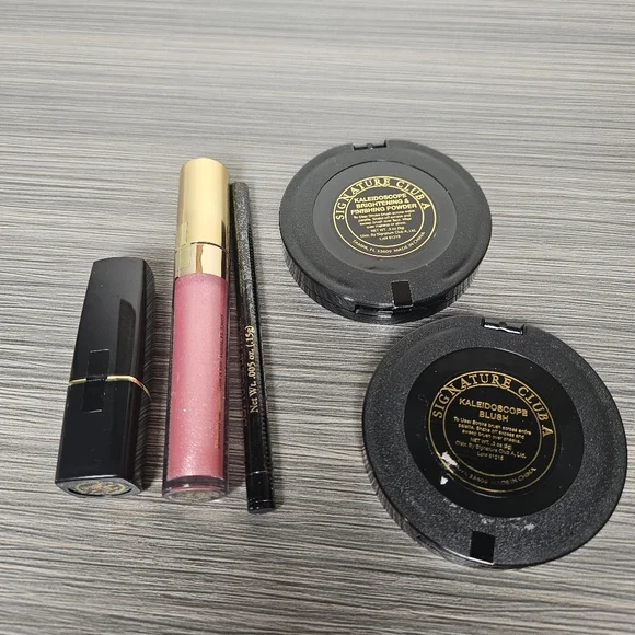 Signature Club A Kaleidoscope Kit NEW lip gloss, stick, liner, blush, powder. - Picture 3 of 3